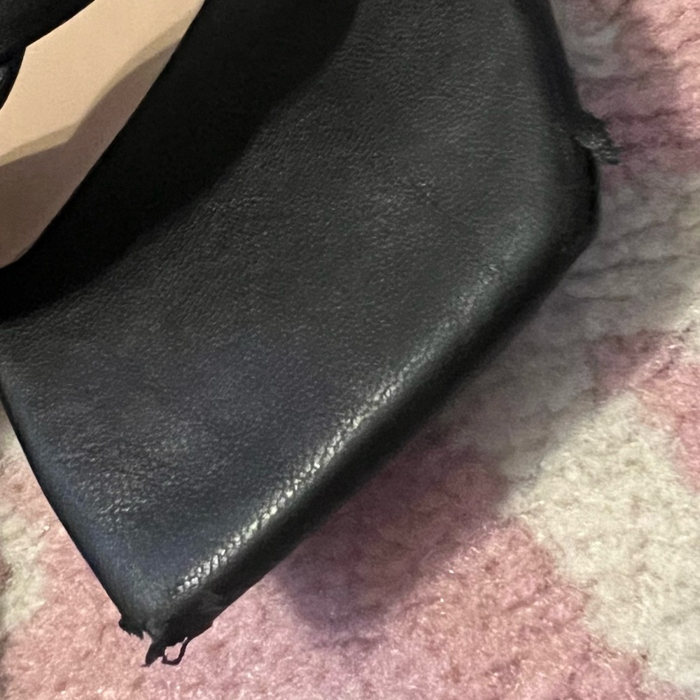 Black Heels - Picture 2 of 5